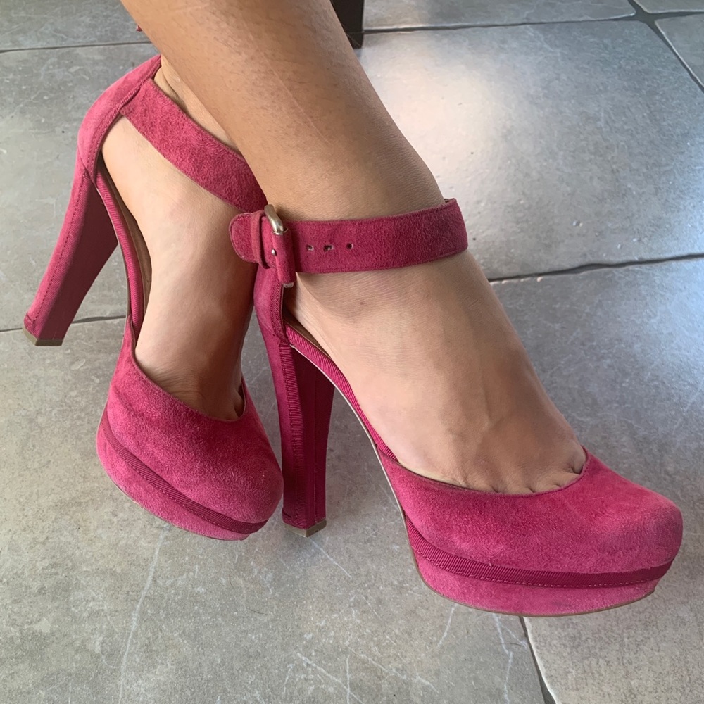 BCBG pink suede platform heels